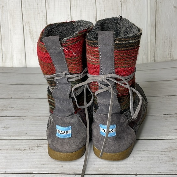 Toms Nepal Boho Fabric and Leather Fleece Lined Boho Boots - Picture 4 of 14